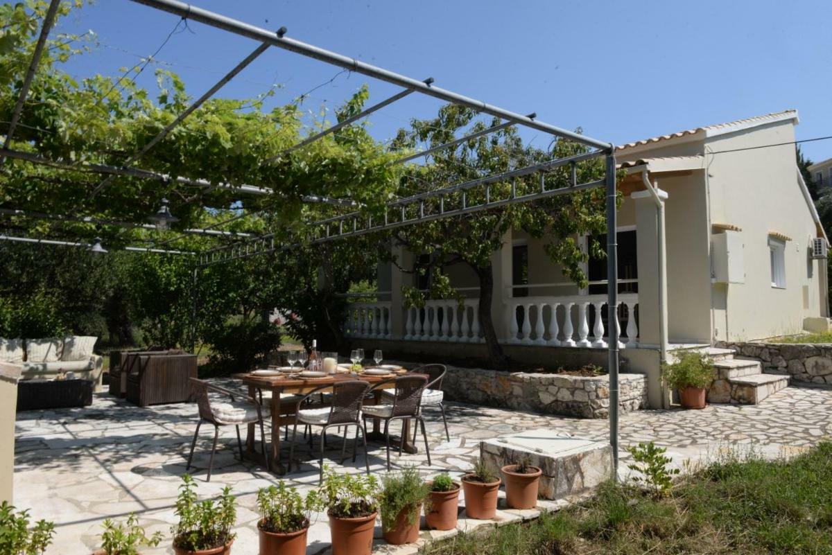 The Olive Grove House Villa คัสซิโอปี ภายนอก รูปภาพ