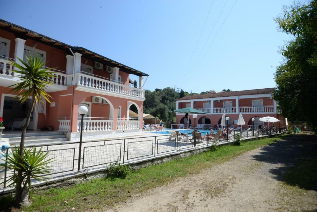 The Olive Grove House Villa คัสซิโอปี ภายนอก รูปภาพ