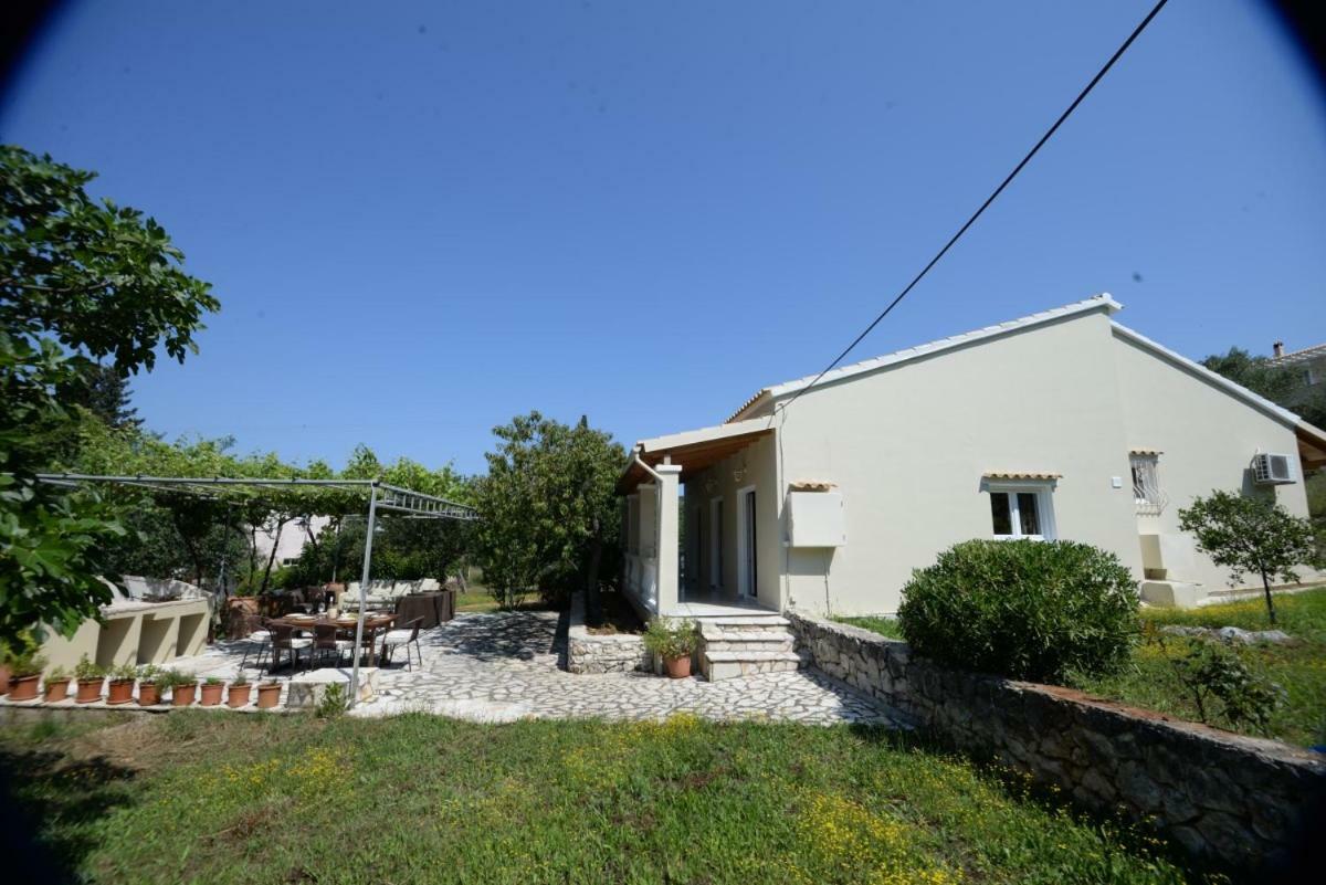 The Olive Grove House Villa คัสซิโอปี ภายนอก รูปภาพ