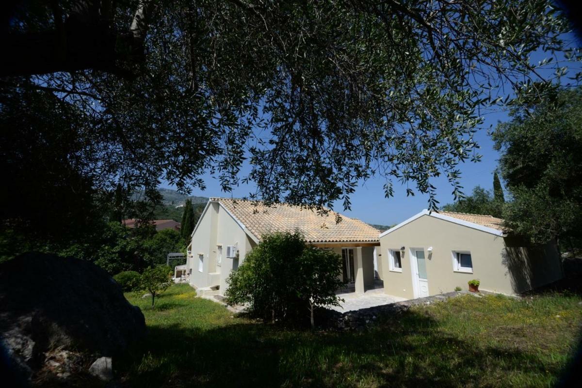 The Olive Grove House Villa คัสซิโอปี ภายนอก รูปภาพ